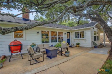 Come see this beautiful gem of a home! Remodeled in 2023 on Balcones Golf and Country Club in Texas - for sale on GolfHomes.com, golf home, golf lot