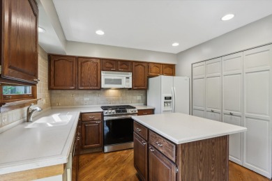 Beautiful light-filled end unit townhouse in a very desirable on Palatine Hills Golf Course in Illinois - for sale on GolfHomes.com, golf home, golf lot