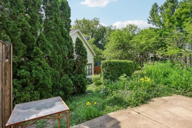 Beautiful light-filled end unit townhouse in a very desirable on Palatine Hills Golf Course in Illinois - for sale on GolfHomes.com, golf home, golf lot