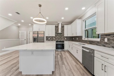 One or more photo(s) has been virtually staged. Under on Babe Zaharias Golf Course in Florida - for sale on GolfHomes.com, golf home, golf lot