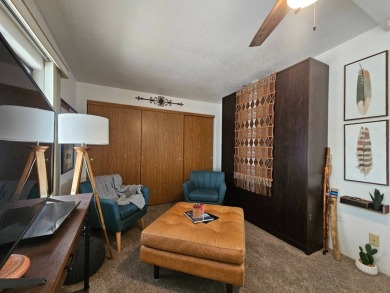 Beautifully updated 1BD 1BA home with an AZ room and office nook on Viewpoint Golf Resort in Arizona - for sale on GolfHomes.com, golf home, golf lot