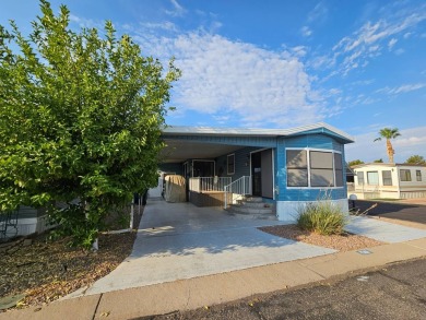 Beautifully updated 1BD 1BA home with an AZ room and office nook on Viewpoint Golf Resort in Arizona - for sale on GolfHomes.com, golf home, golf lot