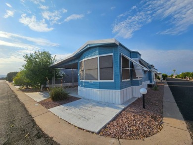 Beautifully updated 1BD 1BA home with an AZ room and office nook on Viewpoint Golf Resort in Arizona - for sale on GolfHomes.com, golf home, golf lot