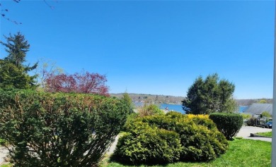 *The Lake House*   Enjoy the Bloomerside community and on Pehquenakonck Country Club in New York - for sale on GolfHomes.com, golf home, golf lot