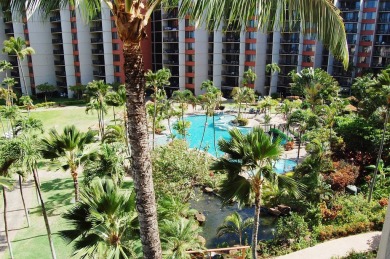 This 1 bed 1 bath ocean view upgraded unit is located just on Kaanapali Golf Courses in Hawaii - for sale on GolfHomes.com, golf home, golf lot