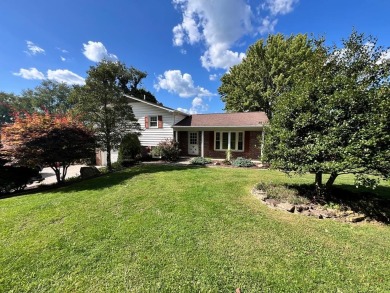 Welcome to this 3 Bedroom 2.5 bath home nestled at the base of on Fincastle Country Club in Virginia - for sale on GolfHomes.com, golf home, golf lot