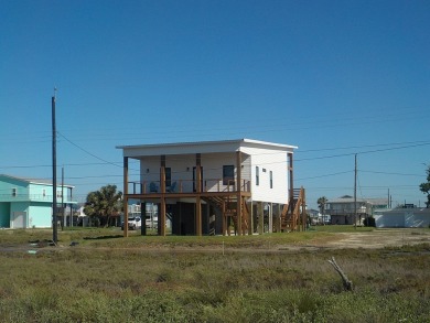 A beautiful and modern custom built stilt home. This home comes on Lamar Golf Course in Texas - for sale on GolfHomes.com, golf home, golf lot