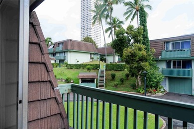 Beautifully renovated and turnkey, this spacious 3-bedroom, 2 on Pearl Country Club in Hawaii - for sale on GolfHomes.com, golf home, golf lot