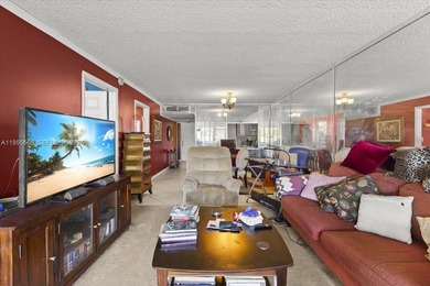 Ground-floor 2/2 in Pine Island Ridge Country Club with gorgeous on Pine Island Ridge Country Club in Florida - for sale on GolfHomes.com, golf home, golf lot