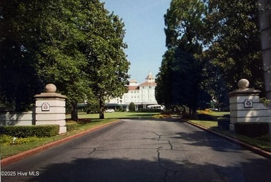 LUXURY LIVING IN PINEHURST #6 - WITH PCC MEMBERSHIP! Take on Pinehurst  No. 6 Golf Course in North Carolina - for sale on GolfHomes.com, golf home, golf lot