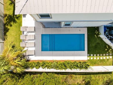 Coconut Crush - Private Heated Pool - Gated Community - on Seascape Golf Course in Florida - for sale on GolfHomes.com, golf home, golf lot