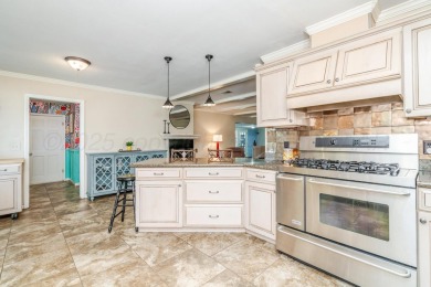 Beautiful 5-bed, 3-bath home in West Hills overlooking Amarillo on Amarillo Country Club in Texas - for sale on GolfHomes.com, golf home, golf lot