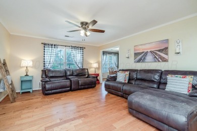 Beautiful 5-bed, 3-bath home in West Hills overlooking Amarillo on Amarillo Country Club in Texas - for sale on GolfHomes.com, golf home, golf lot