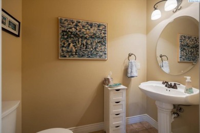 Meticulously maintained  thoughtfully updated, this stunning on Horn Rapids Golf Club in Washington - for sale on GolfHomes.com, golf home, golf lot