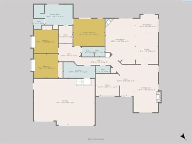 Meticulously maintained  thoughtfully updated, this stunning on Horn Rapids Golf Club in Washington - for sale on GolfHomes.com, golf home, golf lot