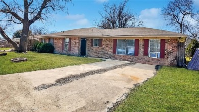 This home is ready for a refresh and packed with opportunity! on Corsicana Country Club in Texas - for sale on GolfHomes.com, golf home, golf lot