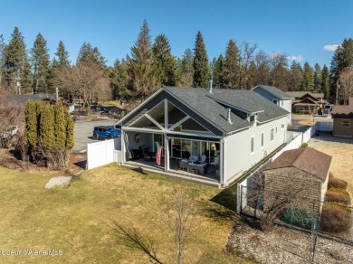 Hayden Lake Country Club Beauty! Turn-key Custom Golf Course on Hayden Lake Country Club in Idaho - for sale on GolfHomes.com, golf home, golf lot