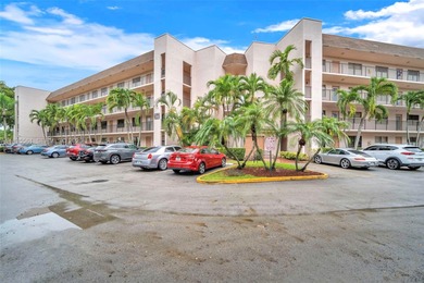 Welcome home to this spacious 2 bedroom, 2 bathroom condo in the on Sunrise Lakes Phase IV Golf Course in Florida - for sale on GolfHomes.com, golf home, golf lot
