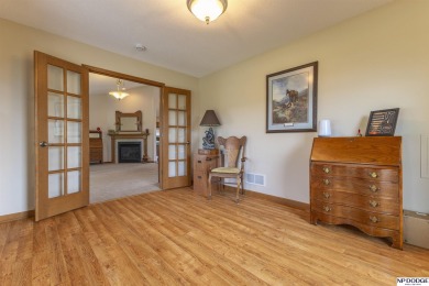 Duane Safarik, M: , DSafarik,   - Wow!! Over 1/2 acre lot in on Shenandoah Golf Course in Iowa - for sale on GolfHomes.com, golf home, golf lot