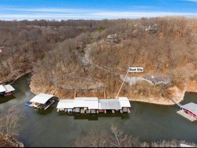 This lovely 4bdrm/2ba home offers SEASONAL LAKE VIEWS & is on The Coves Golf Course in Oklahoma - for sale on GolfHomes.com, golf home, golf lot