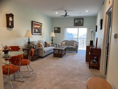 This one bedroom condo is located in Carillon Club of Naperville on White Eagle Golf Club in Illinois - for sale on GolfHomes.com, golf home, golf lot