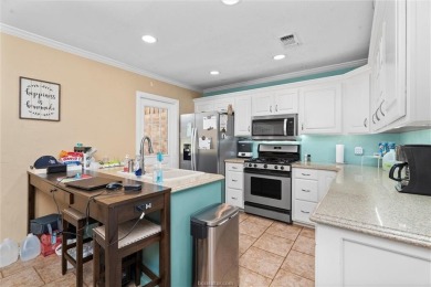 Fall in love with lakeview living in this spacious 2638 sq ft, 5 on Hilltop Lakes Resort Golf Club in Texas - for sale on GolfHomes.com, golf home, golf lot