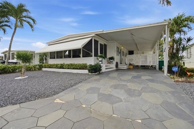 PRIDE OF OWNERSHIP SHINES THROUGHOUT THIS IMMACULATE AND on Davie Golf Club in Florida - for sale on GolfHomes.com, golf home, golf lot