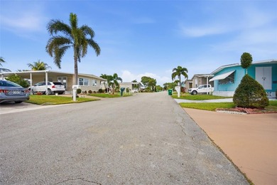 PRIDE OF OWNERSHIP SHINES THROUGHOUT THIS IMMACULATE AND on Davie Golf Club in Florida - for sale on GolfHomes.com, golf home, golf lot