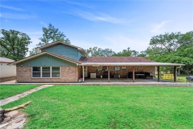 Fall in love with lakeview living in this spacious 2638 sq ft, 5 on Hilltop Lakes Resort Golf Club in Texas - for sale on GolfHomes.com, golf home, golf lot