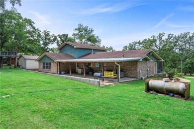 Fall in love with lakeview living in this spacious 2638 sq ft, 5 on Hilltop Lakes Resort Golf Club in Texas - for sale on GolfHomes.com, golf home, golf lot