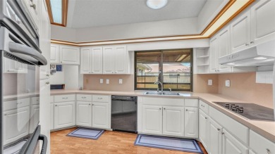 Under contract-accepting backup offers. Welcome to your retreat on Wedgewood Golf Club in Florida - for sale on GolfHomes.com, golf home, golf lot