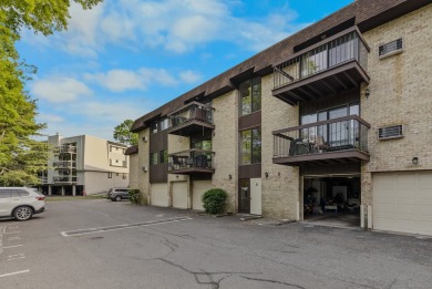 This well-maintained 2-bedroom, 1-bath condo offers a fantastic on E. Gaynor Brennan Municipal Golf Course in Connecticut - for sale on GolfHomes.com, golf home, golf lot