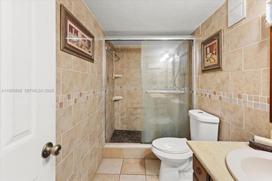 Ground-floor 2/2 in Pine Island Ridge Country Club with gorgeous on Pine Island Ridge Country Club in Florida - for sale on GolfHomes.com, golf home, golf lot