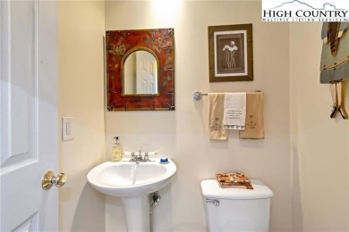 Beautifully maintained and furnished *Pasquale* home comes on Beech Mountain Club in North Carolina - for sale on GolfHomes.com, golf home, golf lot