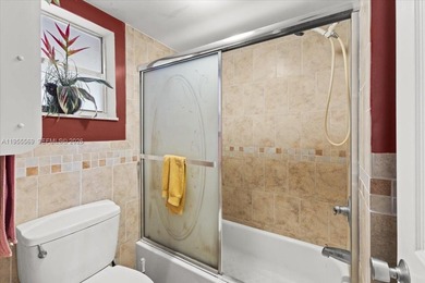 Ground-floor 2/2 in Pine Island Ridge Country Club with gorgeous on Pine Island Ridge Country Club in Florida - for sale on GolfHomes.com, golf home, golf lot