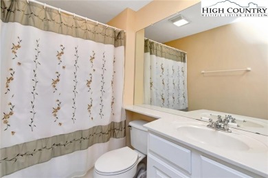 Beautifully maintained and furnished *Pasquale* home comes on Beech Mountain Club in North Carolina - for sale on GolfHomes.com, golf home, golf lot