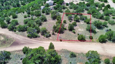 Welcome to this stunning piece of vacant residential land on Silver Creek Golf Club in Arizona - for sale on GolfHomes.com, golf home, golf lot