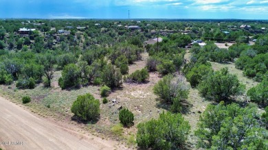 Welcome to this stunning piece of vacant residential land on Silver Creek Golf Club in Arizona - for sale on GolfHomes.com, golf home, golf lot