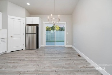 Step into comfort and convenience with this brand new custom on Hunters Point Golf Club in Idaho - for sale on GolfHomes.com, golf home, golf lot