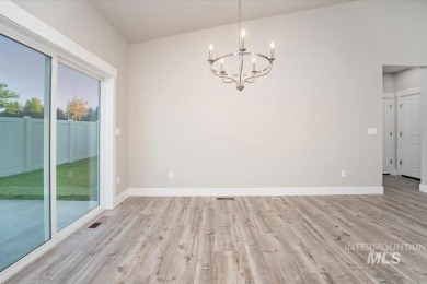 Step into comfort and convenience with this brand new custom on Hunters Point Golf Club in Idaho - for sale on GolfHomes.com, golf home, golf lot