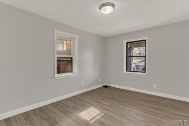 ATTENTION HOBBYIST OR CAR ENTHUSIAST! HUGE 2 STORY OVERSIZED 2 on Glen Echo Country Club in Missouri - for sale on GolfHomes.com, golf home, golf lot