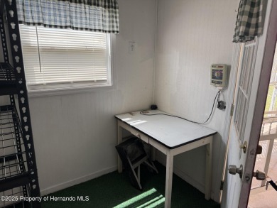 Welcome to this charming 2 bedroom, 2 bathroom home in the on High Point Golf Club, Inc. in Florida - for sale on GolfHomes.com, golf home, golf lot