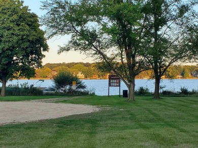 Beautiful Great Room Ranch in Candlewick Lake Community! on Savannah Oaks Golf Club of Candlewick Lake in Illinois - for sale on GolfHomes.com, golf home, golf lot