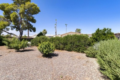 Charming 2BR, 2BA home with a ''beachy'' vibe in the active on Sun Lakes Country Club in Arizona - for sale on GolfHomes.com, golf home, golf lot