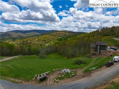 EASY BUILD, MOUNTAIN VIEWS - LOT WR72 is located in the gated on Elk River Club in North Carolina - for sale on GolfHomes.com, golf home, golf lot