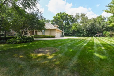 Welcome to your dream home in the exclusive Royal Melbourne golf on Royal Melbourne in Illinois - for sale on GolfHomes.com, golf home, golf lot