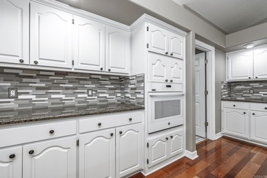 LUXURY LIVING ON THE FAIRWAY AT DIAMANTE COUNTRY CLUB! on Diamante Golf and Country Club in Arkansas - for sale on GolfHomes.com, golf home, golf lot