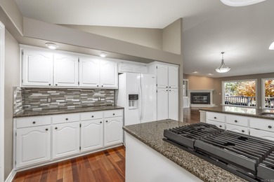 LUXURY LIVING ON THE FAIRWAY AT DIAMANTE COUNTRY CLUB! on Diamante Golf and Country Club in Arkansas - for sale on GolfHomes.com, golf home, golf lot