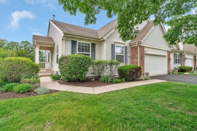 *HOME SWEET HOME* to this BEAUTIFUL END-UNIT RANCH TOWNHOME with on Fox Lake Country Club, Inc. in Illinois - for sale on GolfHomes.com, golf home, golf lot