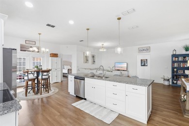 Twin Rivers community of Oviedo, Florida This beautifully on Twin Rivers Golf Club in Florida - for sale on GolfHomes.com, golf home, golf lot